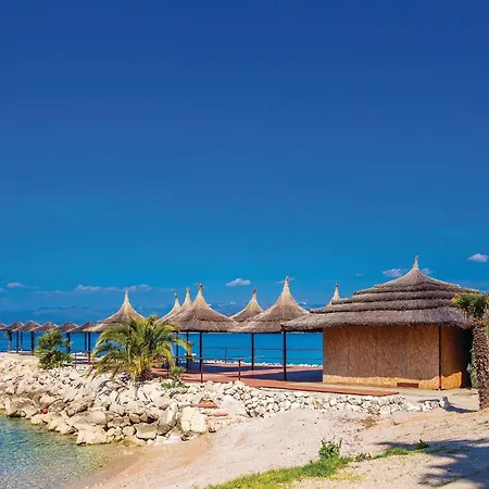 Appartamento 1 Bedroom Awesome In
