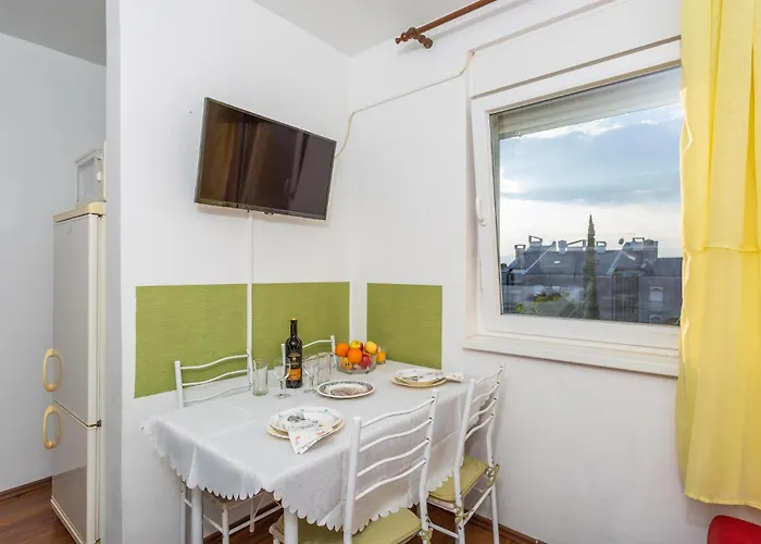 1 Bedroom Lovely In * Njivice